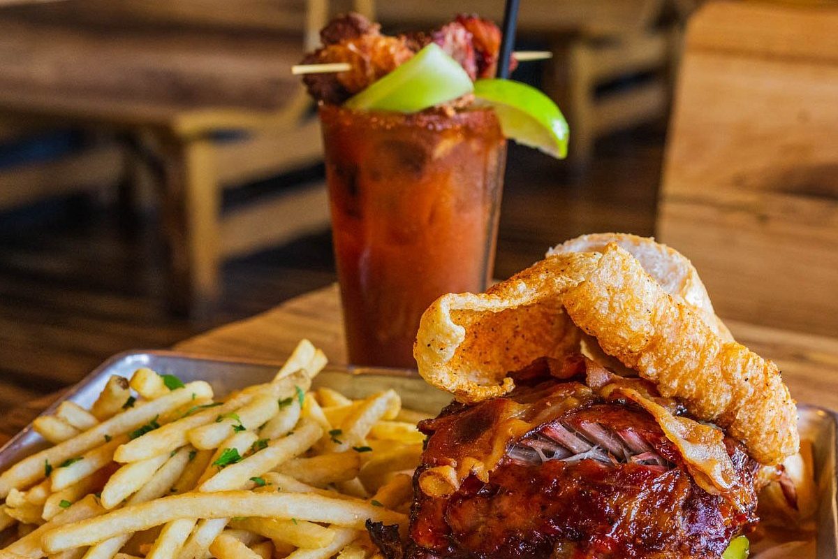 Barbecue ribs and a cocktail at Gettin Basted